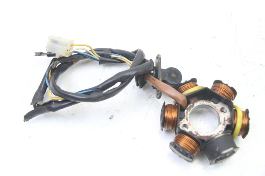 photo de ROTOR STATOR PEUGEOT TKR TREKKER FURIOUS 50 (2005 - 2014) - Details der Befestigungspunkte