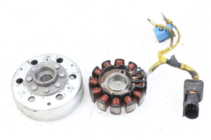 photo de LICHTMASCHINE PIAGGIO VESPA LX 150 (2005 - 2013) - Hauptansicht