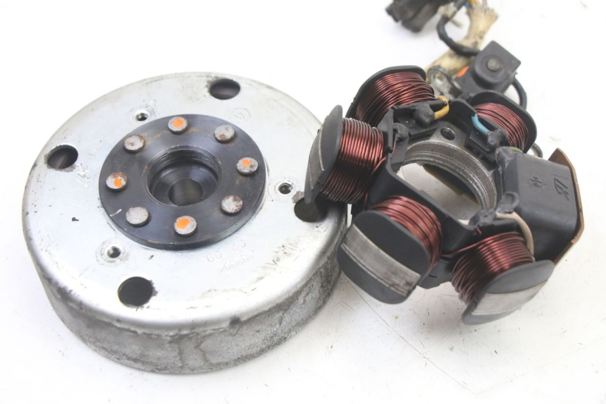 photo de ROTOR STATOR PIAGGIO VESPA S 2T 50 (2007 - 2014) - Technische Nahaufnahme
