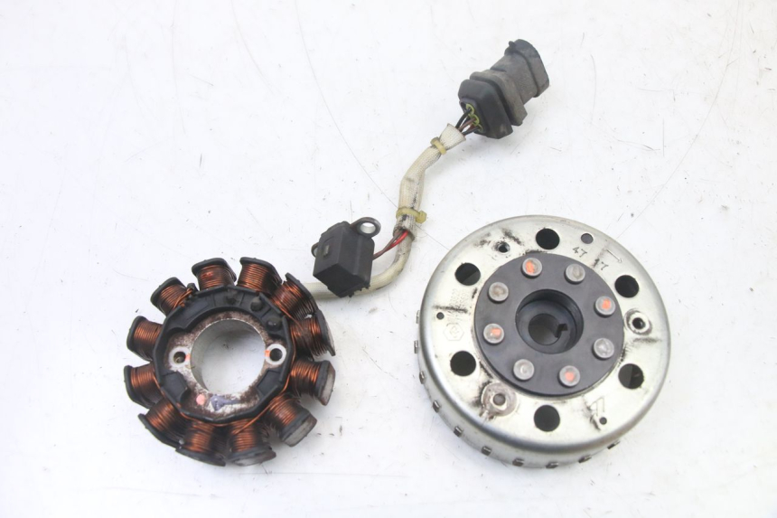 photo de ROTOR STATOR PIAGGIO ZIP 4T 50 (2018 - 2020) - Hauptansicht