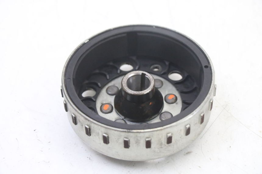 photo de ROTOR STATOR PIAGGIO ZIP 4T 50 (2018 - 2020) - Details der Befestigungspunkte