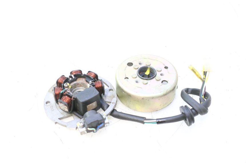photo de LICHTMASCHINE TNT MOTOR ROMA 12' 2T 50 (2007 - 2018) - Oberflächenzustand und Material