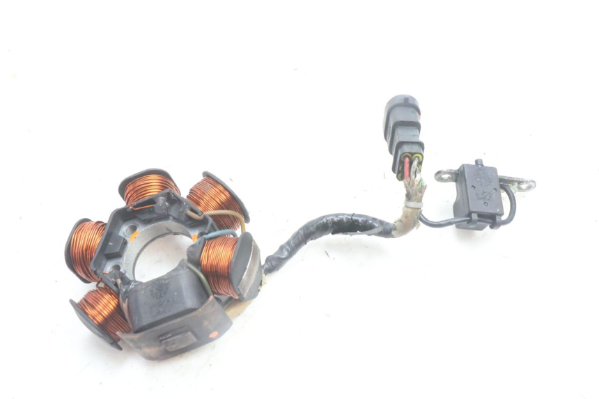 photo de LICHTMASCHINE GILERA RUNNER SP 50 (2002 - 2004) - Kennzeichnungen und Originalreferenzen