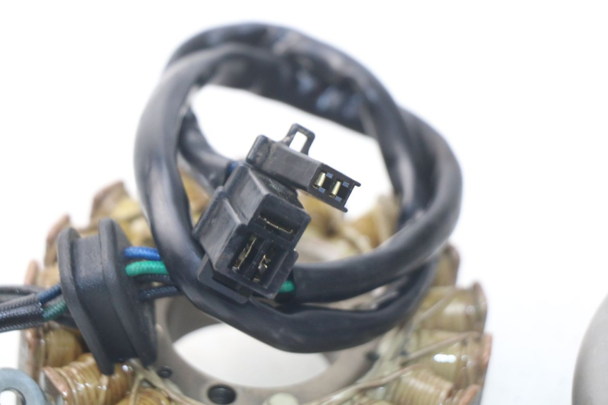 photo de LICHTMASCHINE SUZUKI RV VAN VAN 125 (2003 - 2008) - Gesamtansicht des Produkts