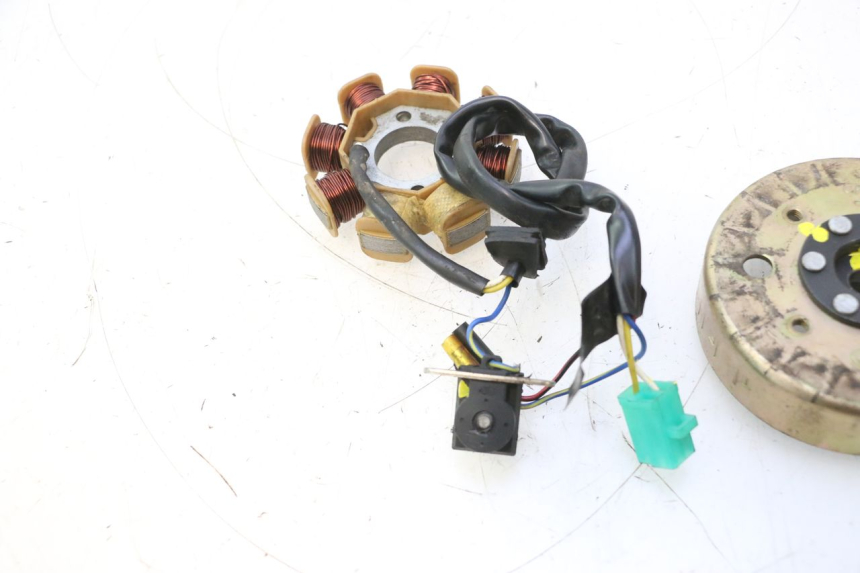 photo de LICHTMASCHINE JM MOTORS SANTANA 50 (2014 - 2023) - Oberflächenzustand und Material