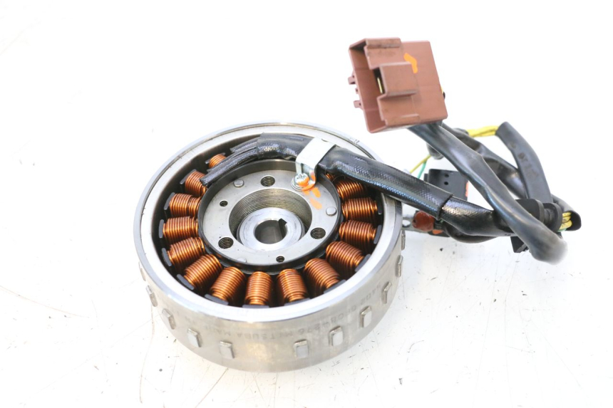 photo de LICHTMASCHINE PEUGEOT SATELIS COMPRESSOR K15 125 (2006 - 2009) - Zoom auf Gebrauchszustand