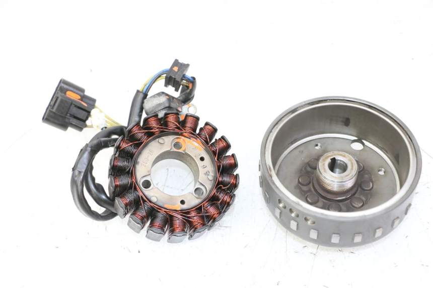 photo de LICHTMASCHINE PEUGEOT SATELIS 125 (2013 - 2018) - Hauptansicht