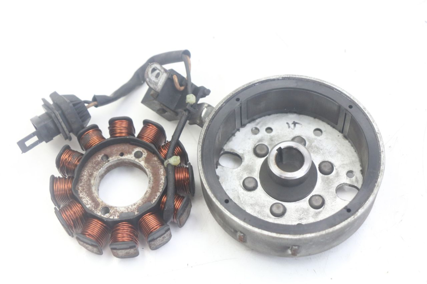 photo de ROTOR STATOR APRILIA SCARABEO 100 (2003 - 2012) - Detailansicht des Bauteils