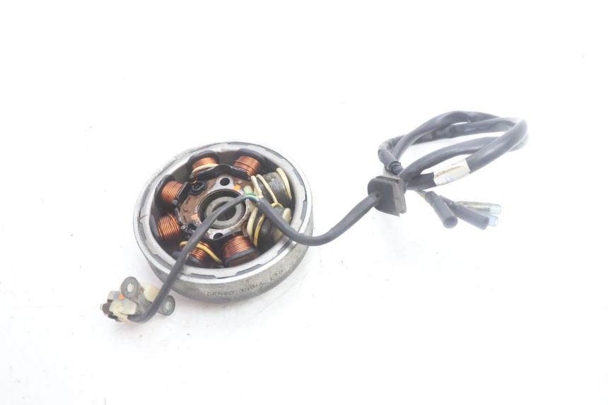photo de LICHTMASCHINE HONDA SCV LEAD 100 (2003 - 2007) - Alternative Perspektive