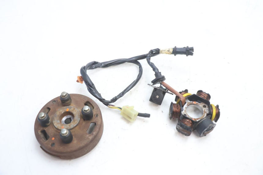 photo de LICHTMASCHINE PEUGEOT SPEEDFIGHT LC 50 (1996 - 2002) - Hauptansicht