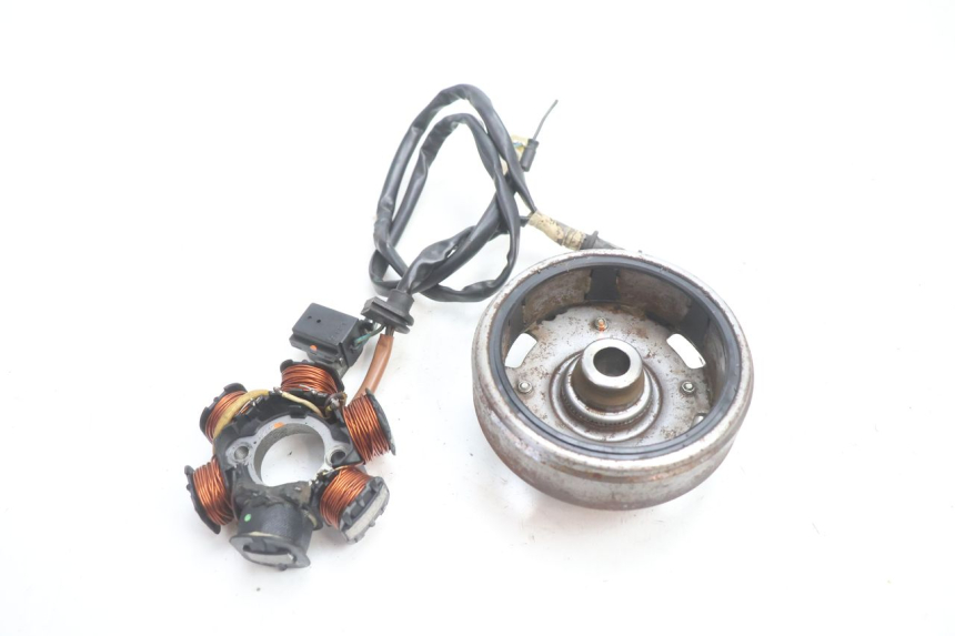 photo de LICHTMASCHINE PEUGEOT SPEEDFIGHT LC 50 (1996 - 2002) - Detailansicht des Bauteils