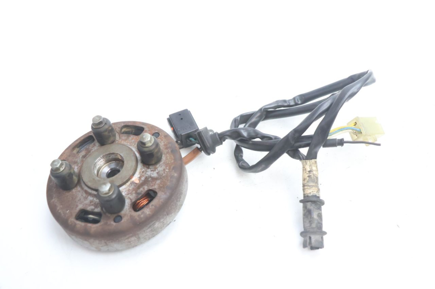 photo de LICHTMASCHINE PEUGEOT SPEEDFIGHT LC 50 (1996 - 2002) - Zoom auf Gebrauchszustand