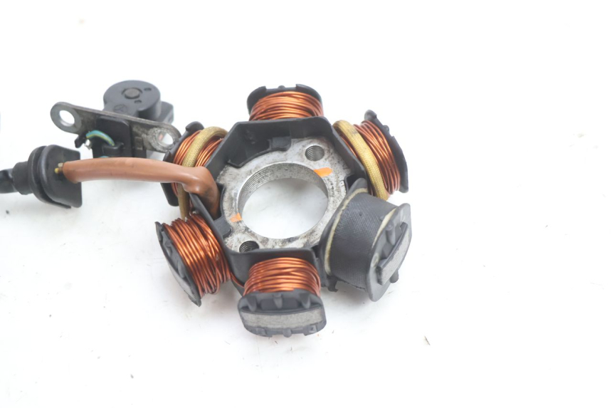 photo de LICHTMASCHINE PEUGEOT SPEEDFIGHT LC 50 (1996 - 2002) - Gesamtansicht des Produkts