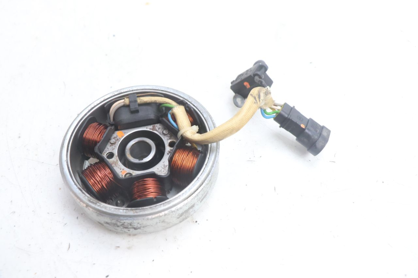 photo de LICHTMASCHINE APRILIA SR 2T 50 (2012 - 2017) - Alternative Perspektive