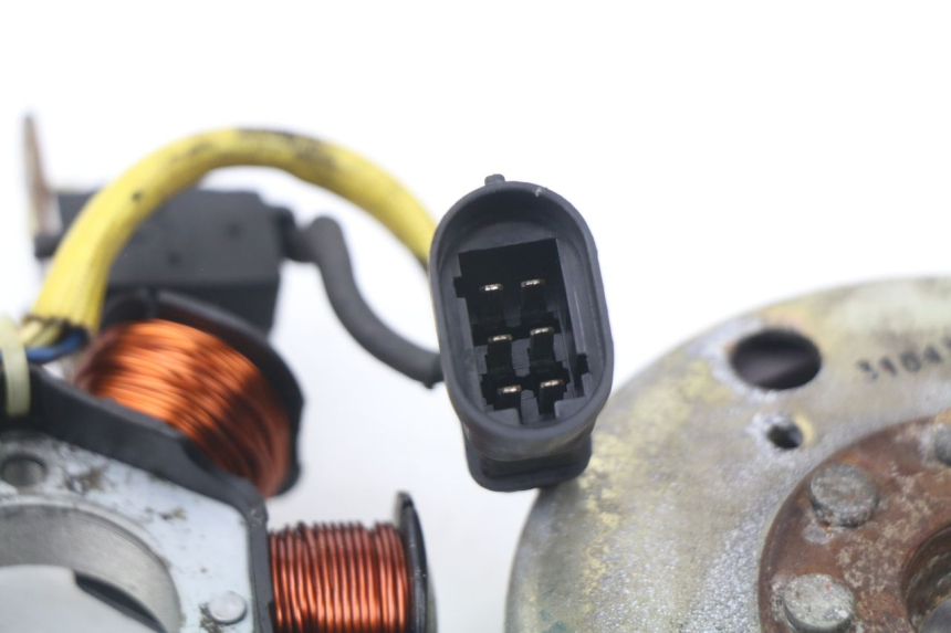 photo de LICHTMASCHINE APRILIA SR CARB LC 2T 50 (2004 - 2012) - Gesamtansicht des Produkts