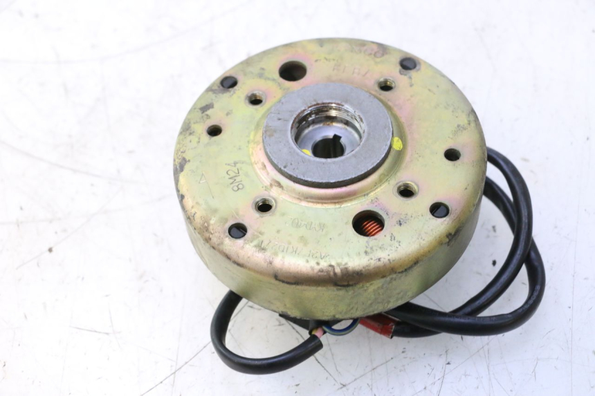 photo de LICHTMASCHINE KYMCO SUPER 8 2T 50 (2007 - 2013) - Geprüftes Gebrauchtteil