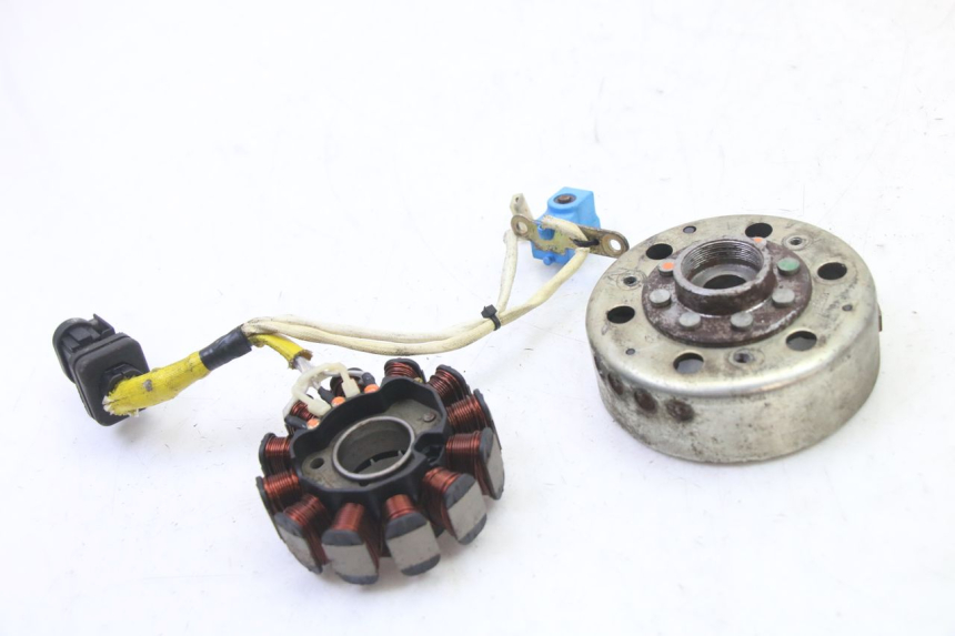 photo de LICHTMASCHINE PIAGGIO SUPER LX 125 (2000 - 2003) - Detailansicht des Bauteils