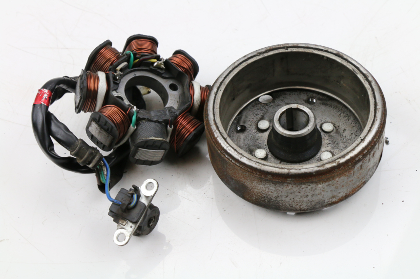 photo de LICHTMASCHINE SYM FIDDLE 2 S 125 (2012 - 2014) - Detailansicht des Bauteils