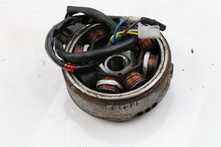 photo de LICHTMASCHINE SYM FIDDLE 2 S 125 (2012 - 2014) - Details der Befestigungspunkte