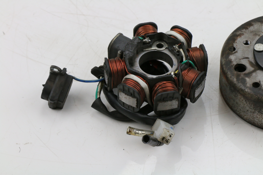 photo de LICHTMASCHINE SYM FIDDLE 2 S 125 (2012 - 2014) - Oberflächenzustand und Material