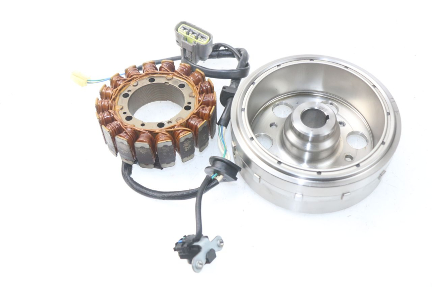 photo de LICHTMASCHINE YAMAHA TDM ABS 900 (2002 - 2014) - Hauptansicht