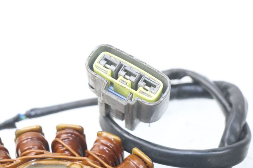 photo de LICHTMASCHINE YAMAHA TDM ABS 900 (2002 - 2014) - Weitere Ansicht des Artikels