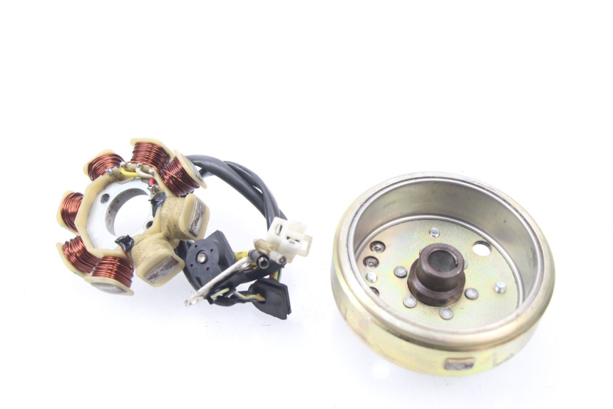 photo de LICHTMASCHINE BAOTIAN TRAVEL SPIRIT 50 (2010 - 2012) - Hauptansicht