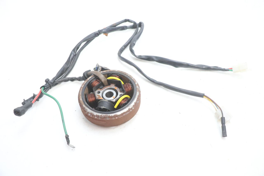 photo de LICHTMASCHINE PEUGEOT TREKKER 50 (1995 - 2004) - Alternative Perspektive
