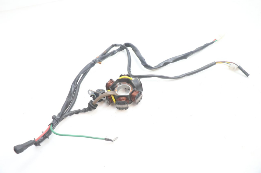 photo de LICHTMASCHINE PEUGEOT TREKKER 50 (1995 - 2004) - Gesamtansicht des Produkts