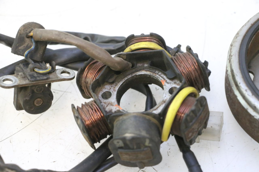 photo de LICHTMASCHINE PEUGEOT TREKKER 50 (1995 - 2004) - Geprüftes Gebrauchtteil