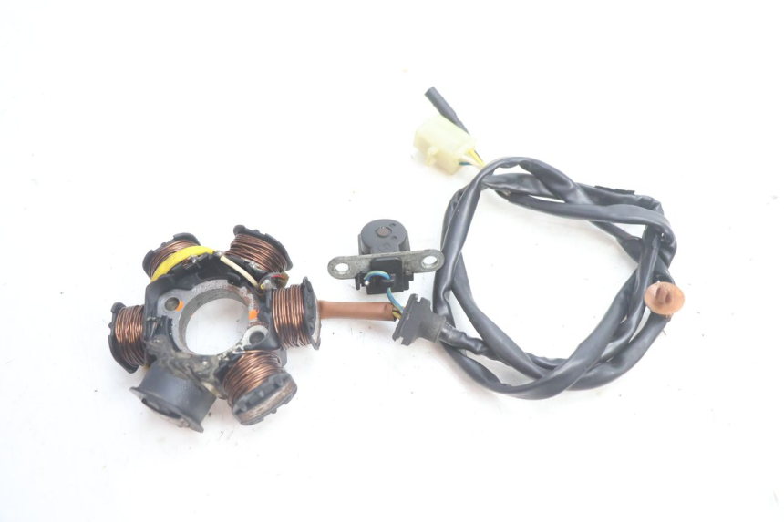 photo de LICHTMASCHINE PEUGEOT TREKKER 50 (1995 - 2004) - Technische Nahaufnahme