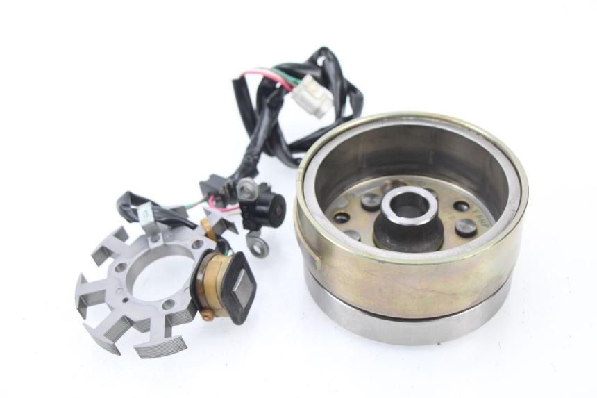 photo de LICHTMASCHINE YAMAHA TTR 125 (2000 - 2020) - Hauptansicht