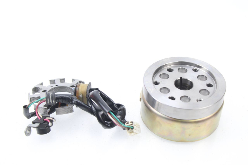 photo de LICHTMASCHINE YAMAHA TTR 125 (2000 - 2020) - Zoom auf Gebrauchszustand