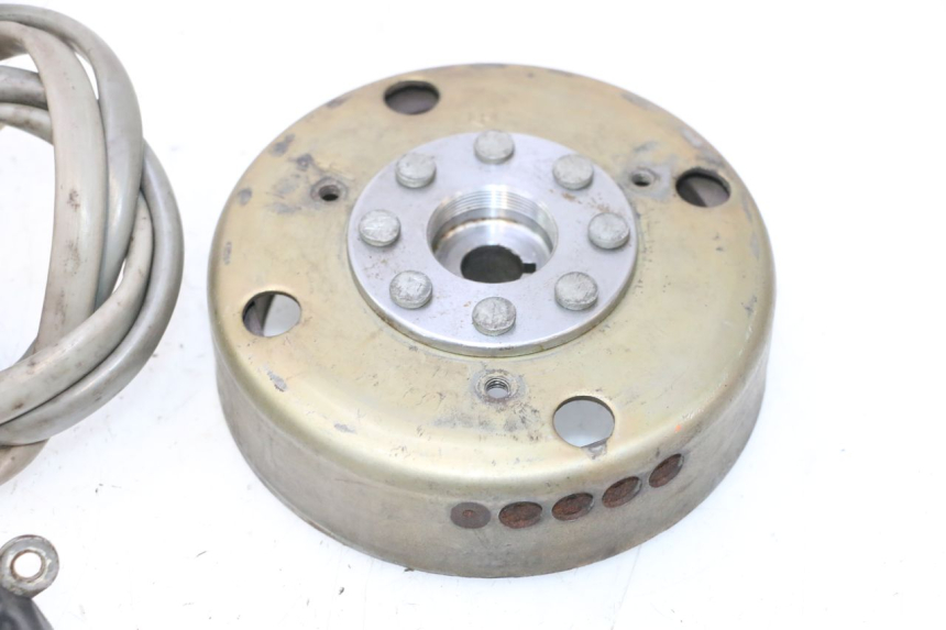 photo de LICHTMASCHINE PIAGGIO TYPHOON 50 (2000 - 2009) - Charakteristische Merkmale