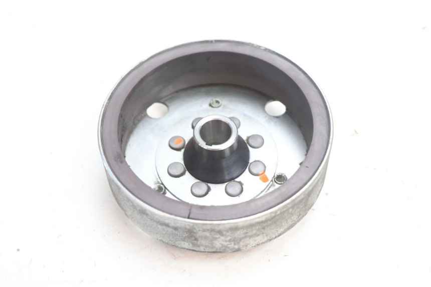 photo de LICHTMASCHINE PIAGGIO TYPHOON 50 (2000 - 2009) - Details der Befestigungspunkte