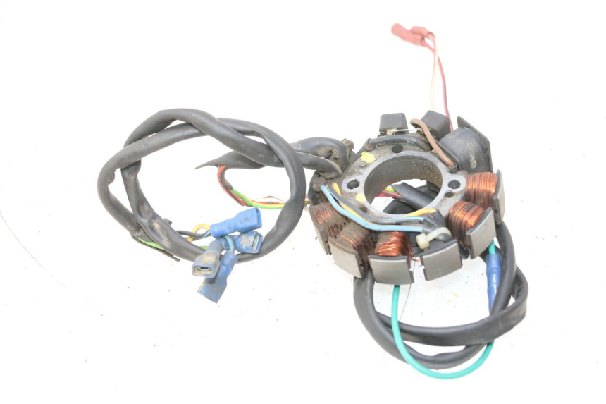 photo de LICHTMASCHINE PIAGGIO TYPHOON 50 (1993 - 1999) - Weitere Ansicht des Artikels