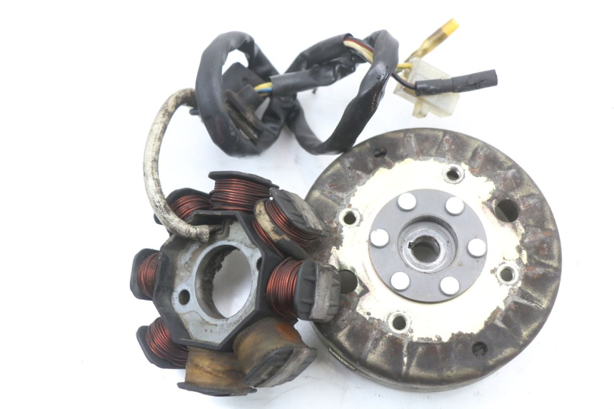 photo de ROTOR STATOR PEUGEOT V-CLIC VCLIC 50 (2007 - 2013) - Detailansicht des Bauteils