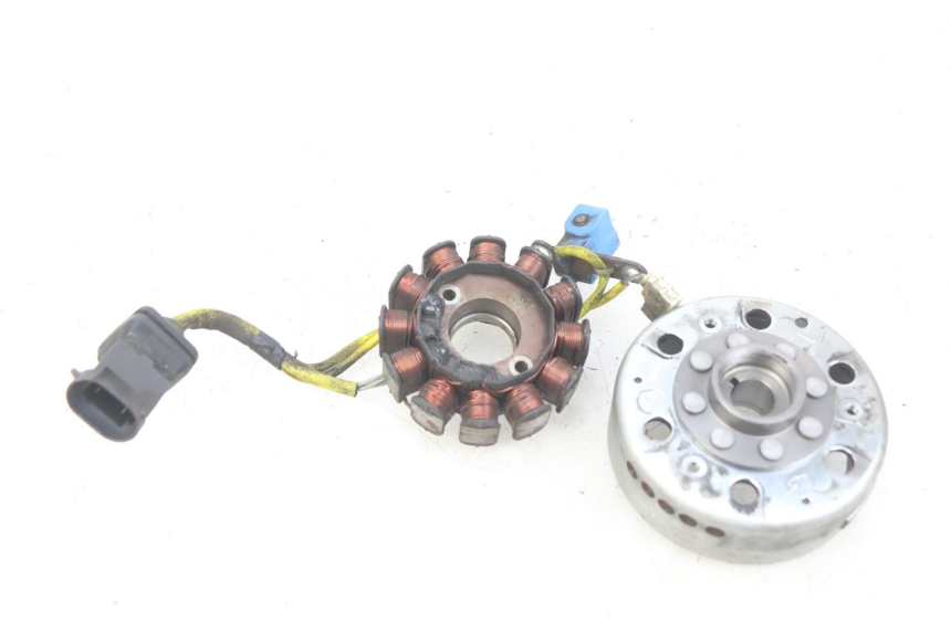 photo de ROTOR STATOR PIAGGIO VESPA LXV 125 (2006 - 2009) - Hauptansicht