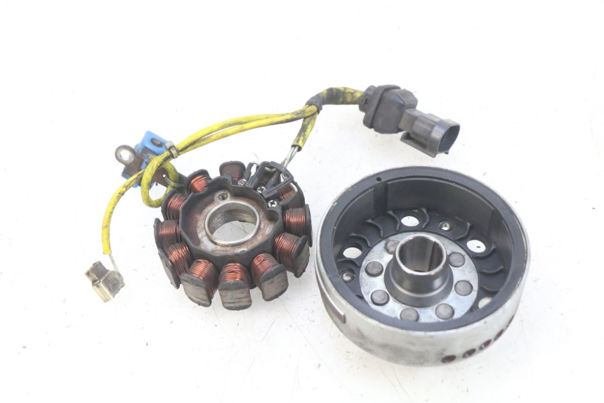 photo de ROTOR STATOR PIAGGIO VESPA LXV 125 (2006 - 2009) - Alternative Perspektive