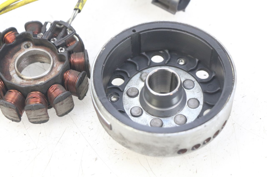 photo de ROTOR STATOR PIAGGIO VESPA LXV 125 (2006 - 2009) - Technische Nahaufnahme