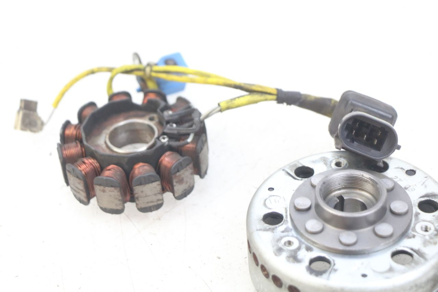 photo de ROTOR STATOR PIAGGIO VESPA LXV 125 (2006 - 2009) - Gesamtansicht des Produkts