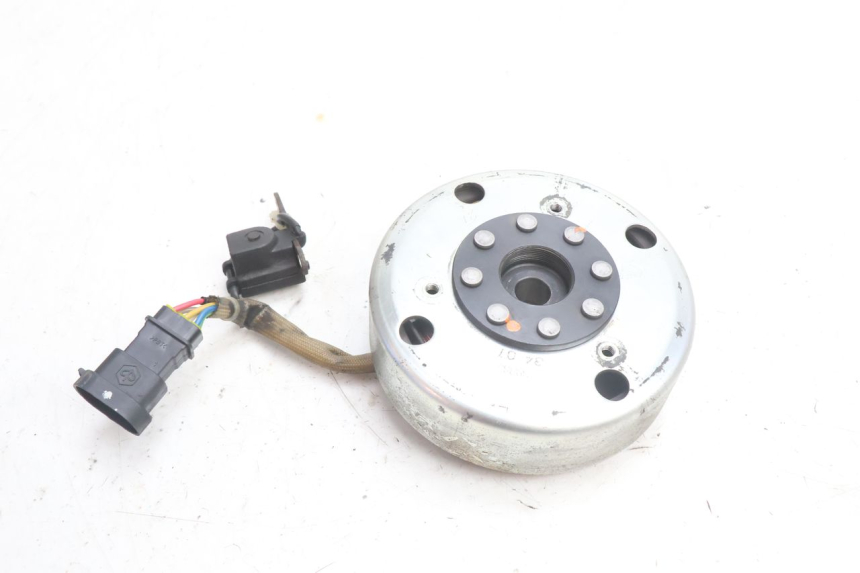 photo de ROTOR STATOR PIAGGIO VESPA S 2T 50 (2007 - 2014) - Zoom auf Gebrauchszustand