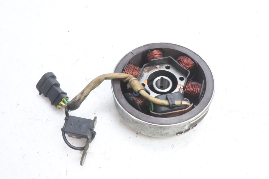 photo de ROTOR STATOR PIAGGIO VESPA S 2T 50 (2007 - 2014) - Alternative Perspektive