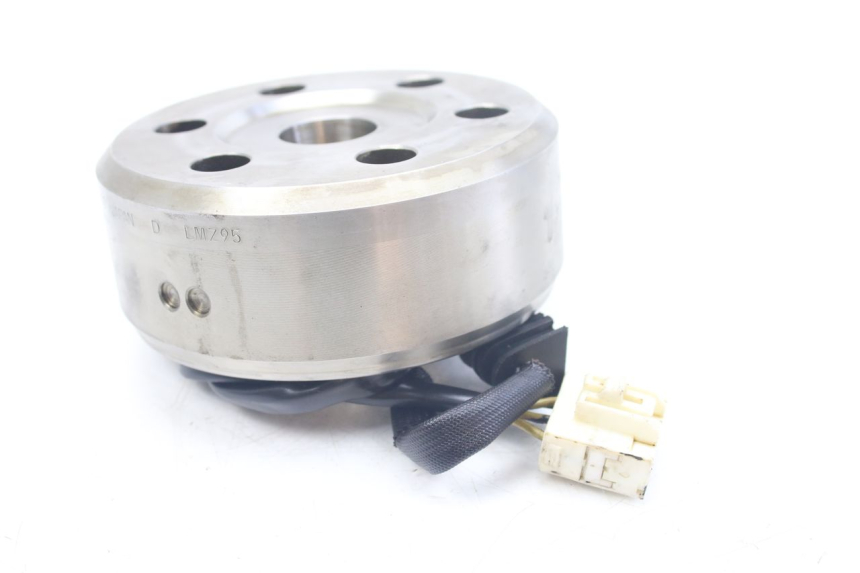 photo de ROTOR STATOR HONDA VFR FI RC46 800 (1998 - 2001) - Detailansicht des Bauteils