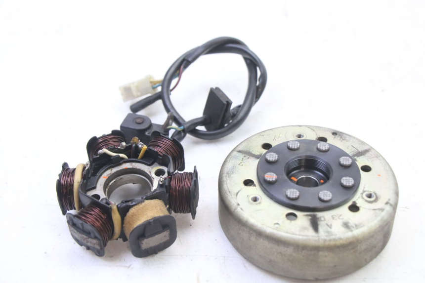 photo de ROTOR STATOR PEUGEOT VIVACITY NEW 2T 50 (2008 - 2017) - Detailansicht des Bauteils