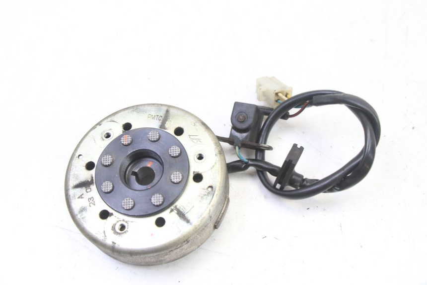 photo de ROTOR STATOR PEUGEOT VIVACITY NEW 2T 50 (2008 - 2017) - Zoom auf Gebrauchszustand