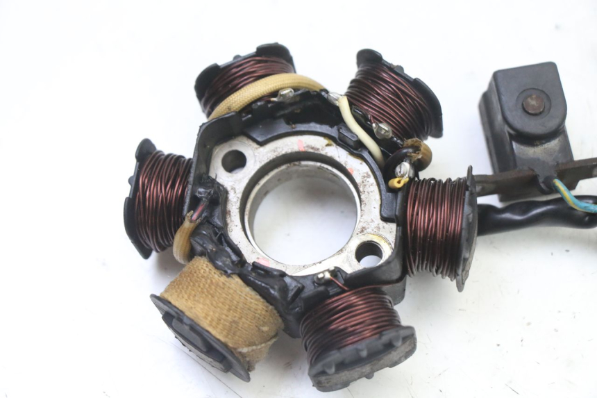 photo de ROTOR STATOR PEUGEOT VIVACITY NEW 2T 50 (2008 - 2017) - Oberflächenzustand und Material