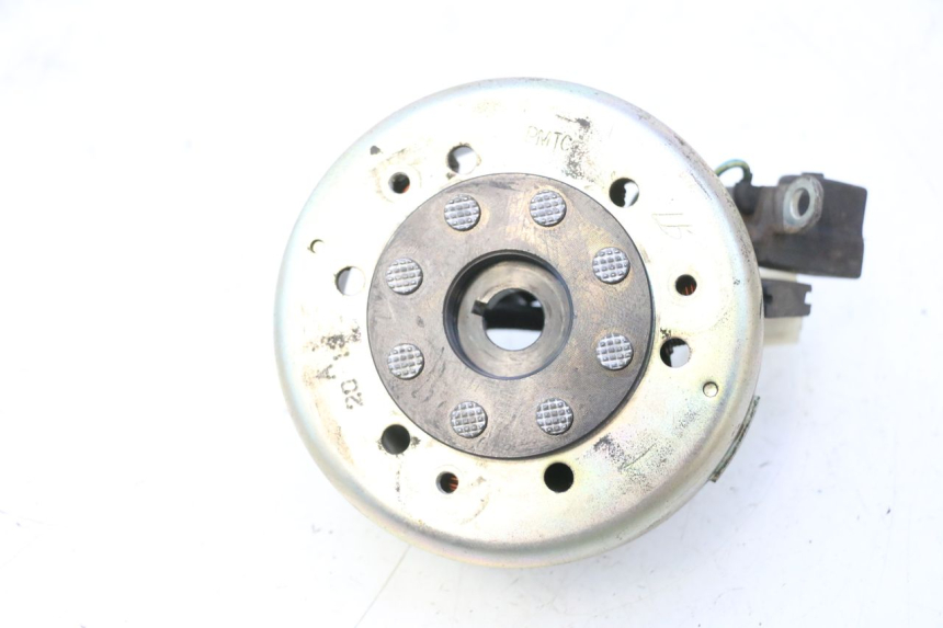 photo de ROTOR STATOR PEUGEOT VIVACITY NEW 2T 50 (2008 - 2017) - Detailansicht des Bauteils