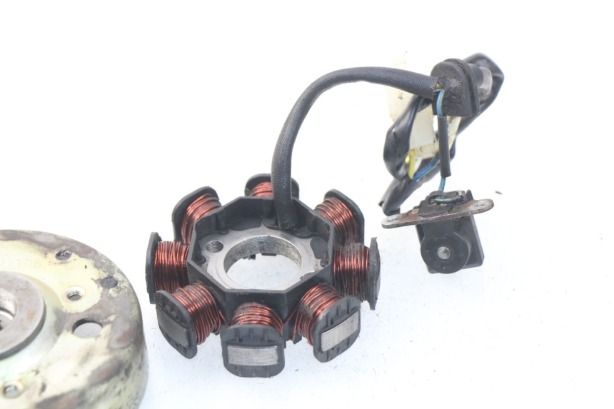 photo de ROTOR STATOR PEUGEOT VIVACITY NEW 4T 50 (2008 - 2017) - Gesamtansicht des Produkts