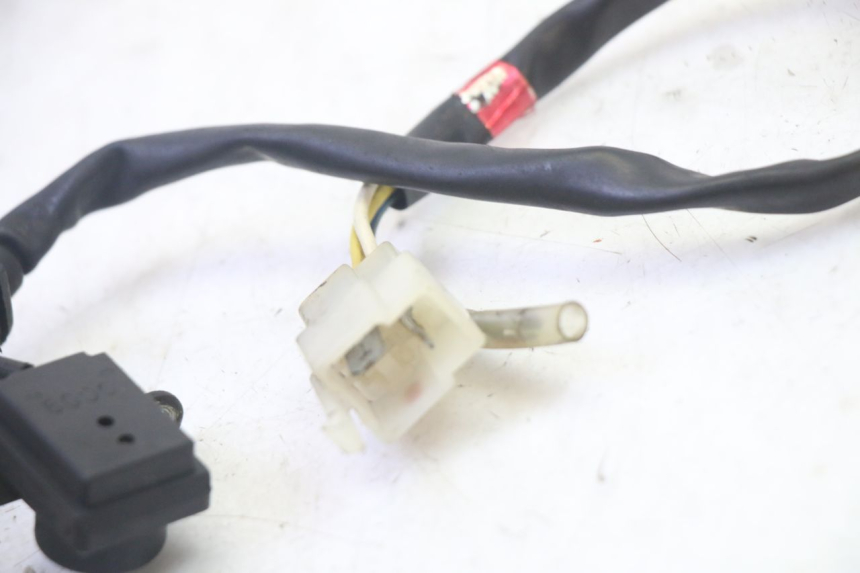 photo de ROTOR STATOR PEUGEOT VIVACITY NEW 4T 50 (2008 - 2017) - Details der Befestigungspunkte